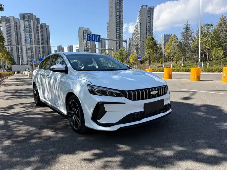 Geely Binrui Binrui COOL 1.5 T DCT Champion