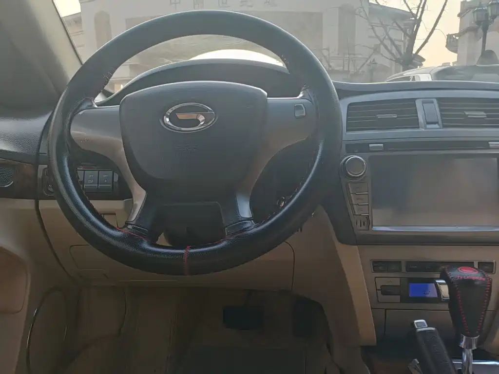 Trumpchi GA5 传祺GA5 2012款 2.0 L 自动精英版