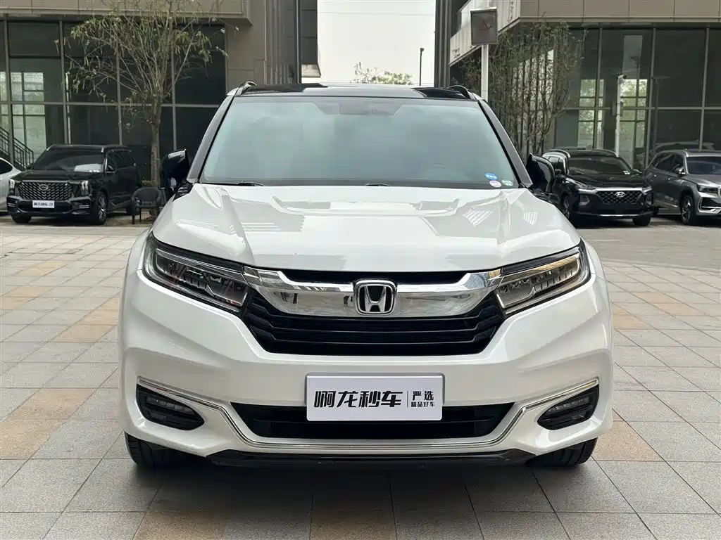Avancier 370 TURBO 4 WD Premium