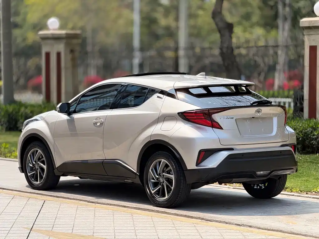 Toyota C-HR 2.0 L Luxury