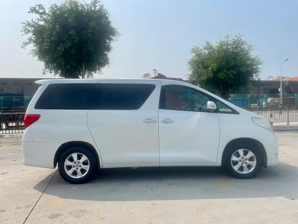 Alphard 3.5 L Luxury