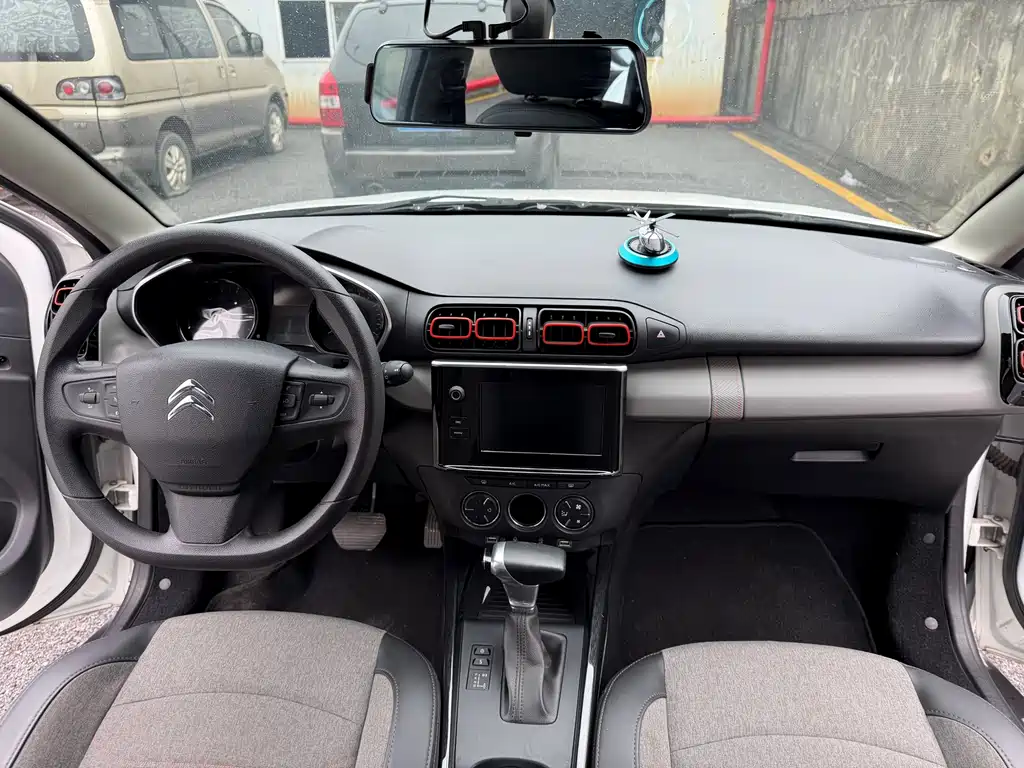 Citroën C3-XR 230 THP DCT Cross Leading