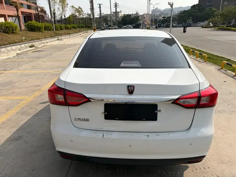 Roewe 360 1.5 L Auto Luxury