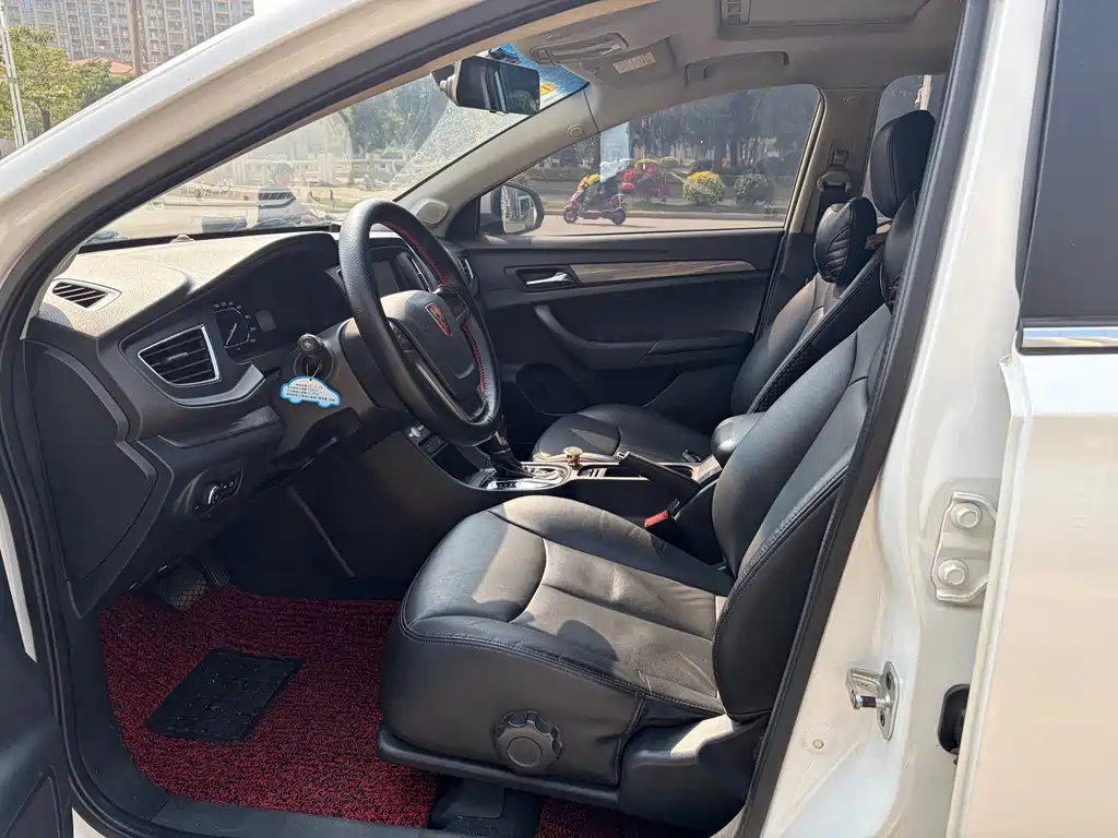 Roewe 360 1.5 L Auto Luxury