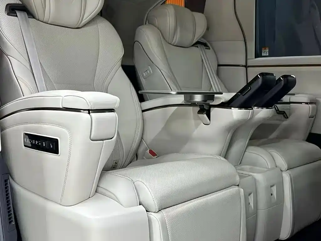 Lexus LM 350 h 7-seat Elegant