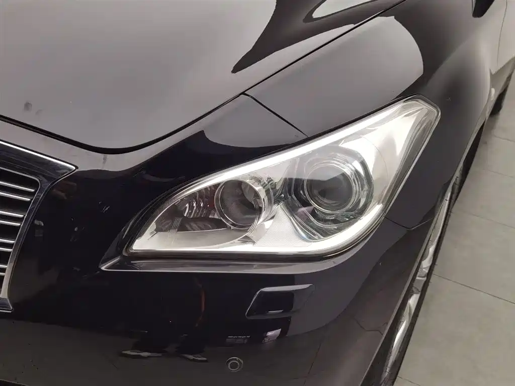 Infiniti Q70 Q70 L 2.5 L Comfort