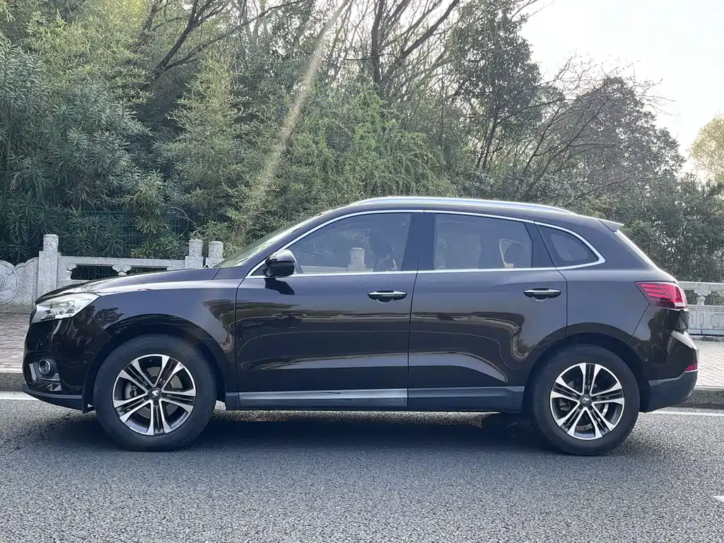 Borgward BX7 28 T 2 WD Elite 5-seat
