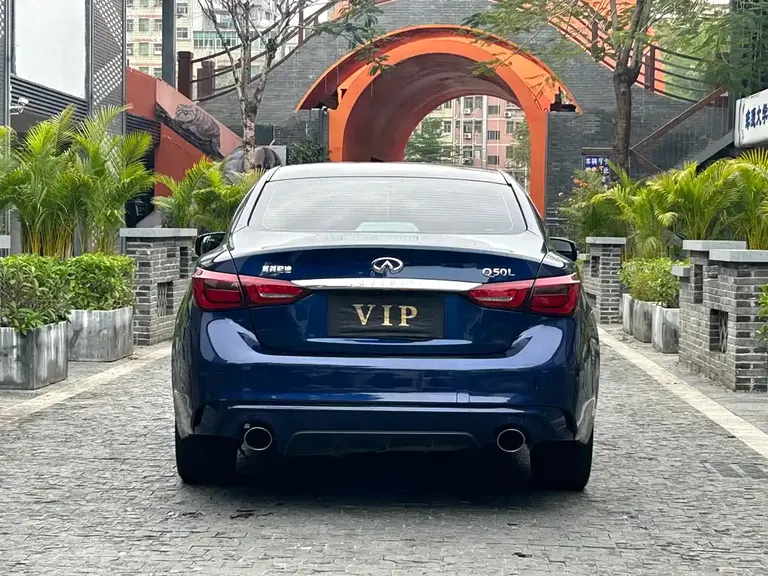 Infiniti Q50 L 2.0 T Comfort Enjoyment CN-VI