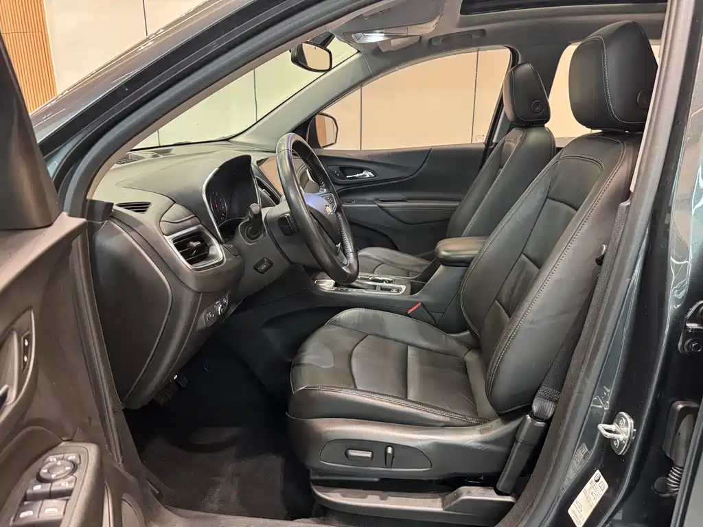 Equinox 535 T Auto Speed World CN-VI