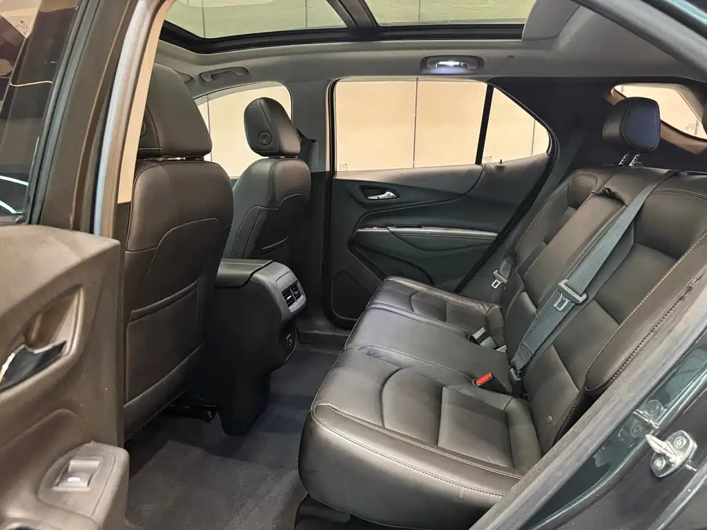 Equinox 535 T Auto Speed World CN-VI