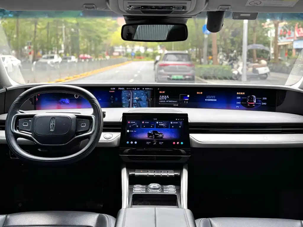 Nautilus 2.0 T 4 WD Comfort Supreme Hybrid