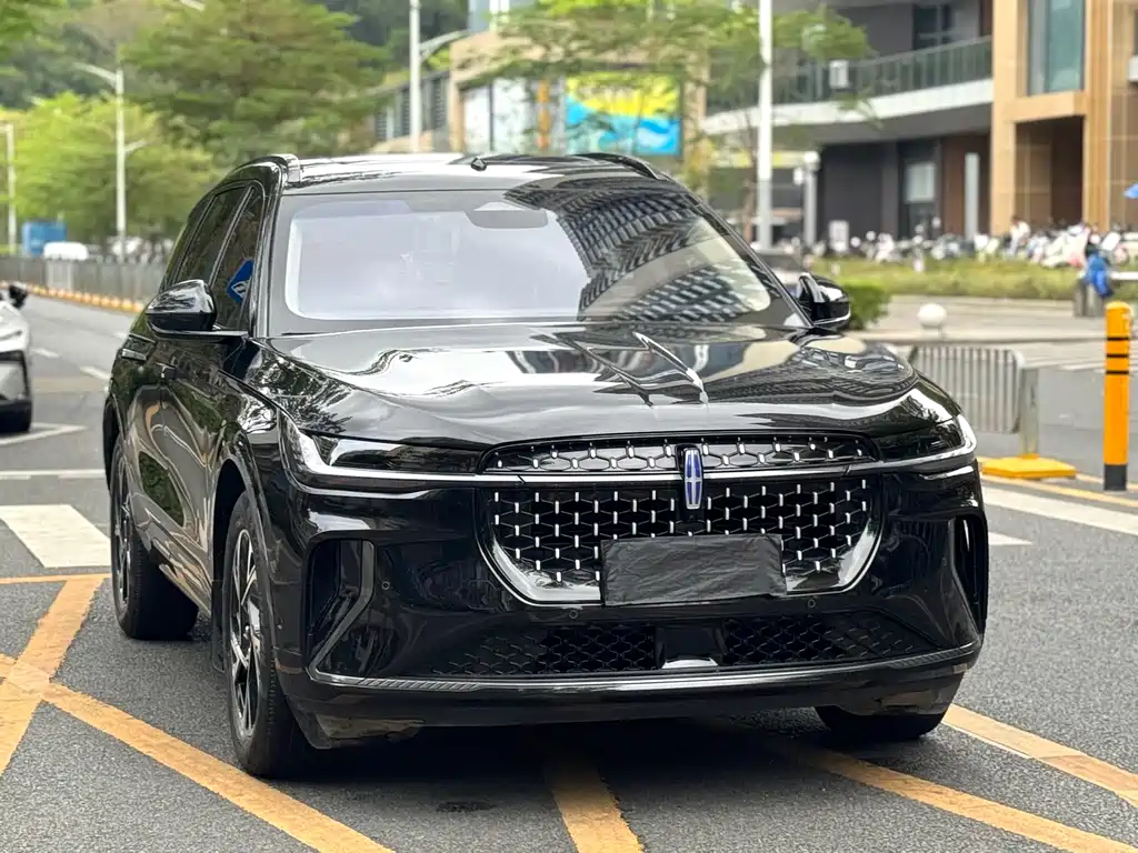 Nautilus 2.0 T 4 WD Comfort Supreme Hybrid