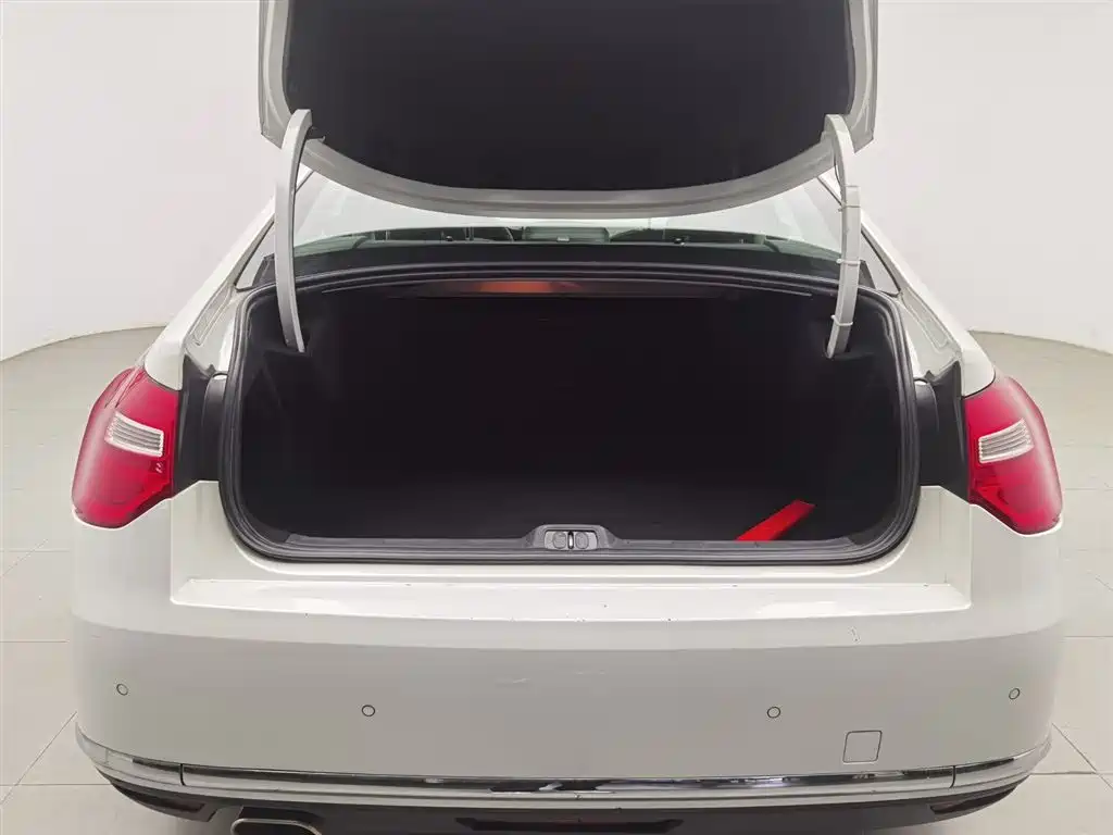 Citroen C5 雪铁龙C5 2013款 2.3 L 自动尊贵型