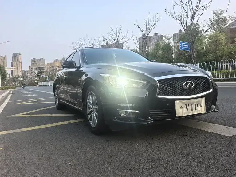 Infiniti Q50 L 2.0 T Joy