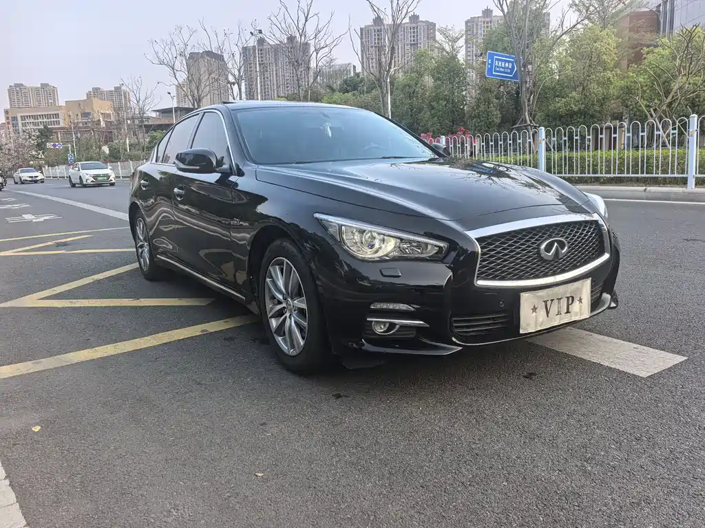Infiniti Q50 L 2.0 T Joy