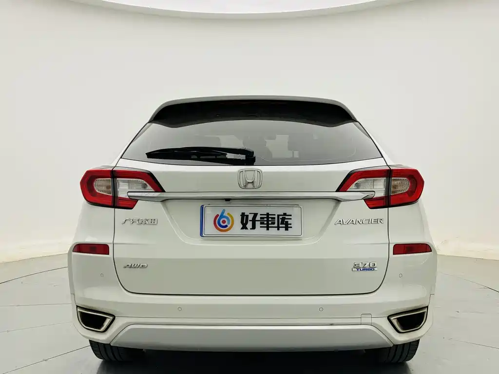 Avancier 370 TURBO 4 WD Premium