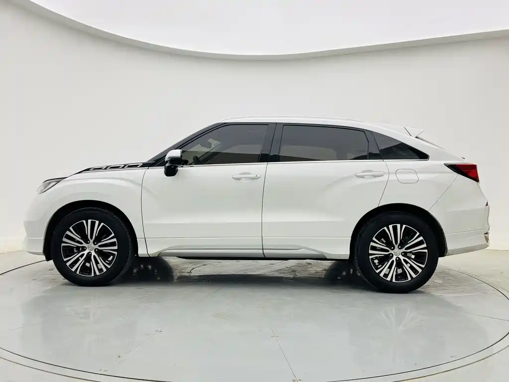 Avancier 370 TURBO 4 WD Premium