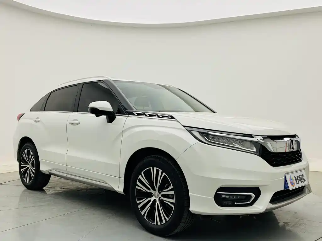 Avancier 370 TURBO 4 WD Premium