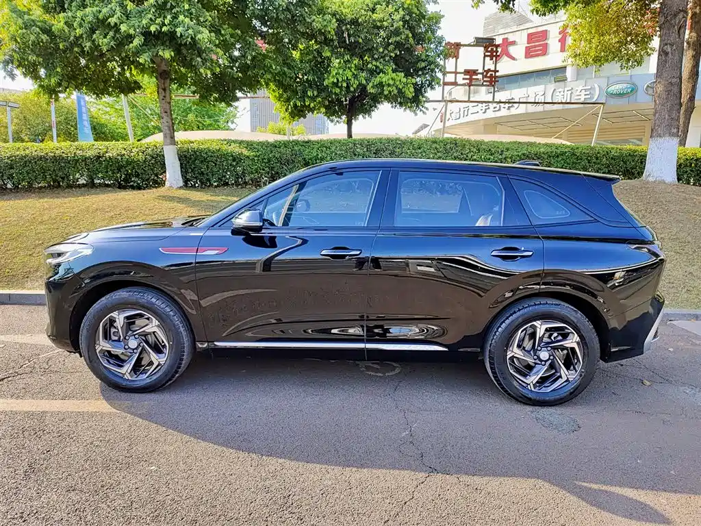Hongqi HS3 1.5 T Aspire