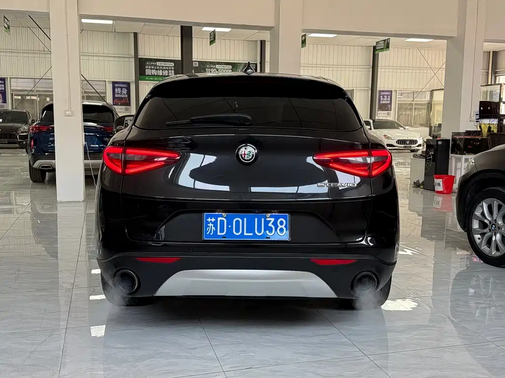 Stelvio 2.0 T 200 HP Elite