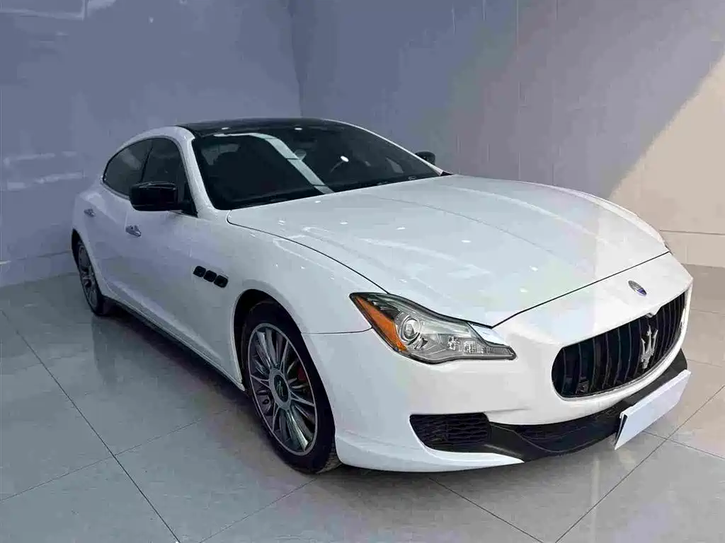 Quattroporte 3.0 T Standard