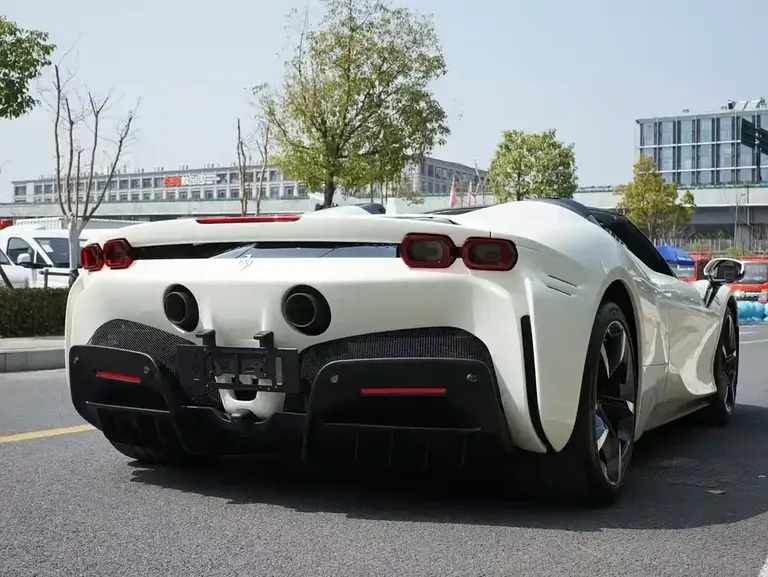 Ferrari SF90 3.9 T V8 Spider