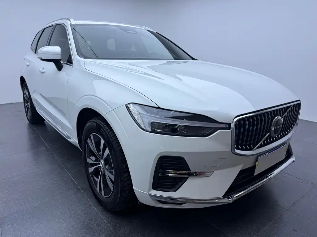 Volvo XC60 B5 4 WD Smart Ease Luxury