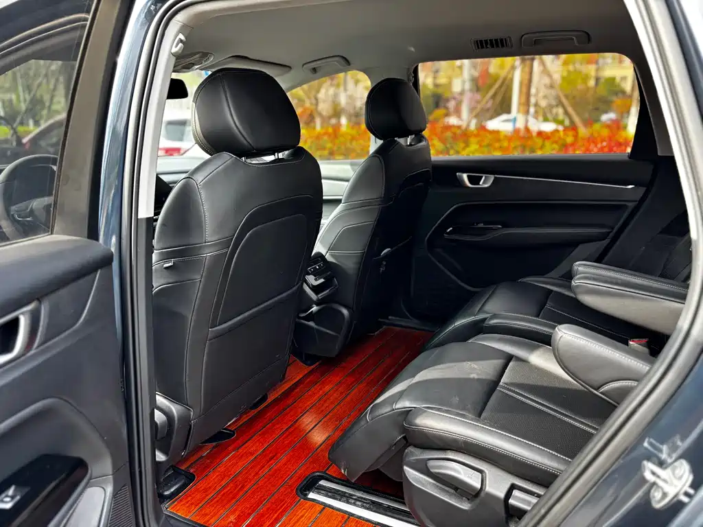 Wuling Victory 1.5 T CVT Distinguished