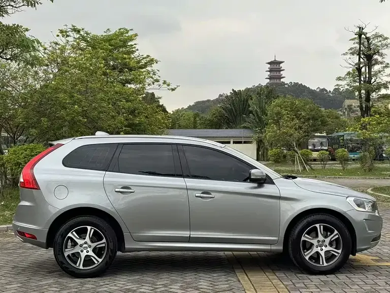 Volvo XC60 (Import) T5 Smart Grace