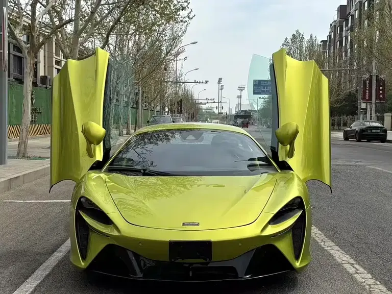 McLaren Artura Artura 2021款 3.0 T Hybrid 标准型