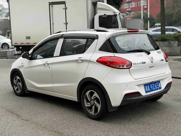 Baojun 310 1.5 L Auto Fashion