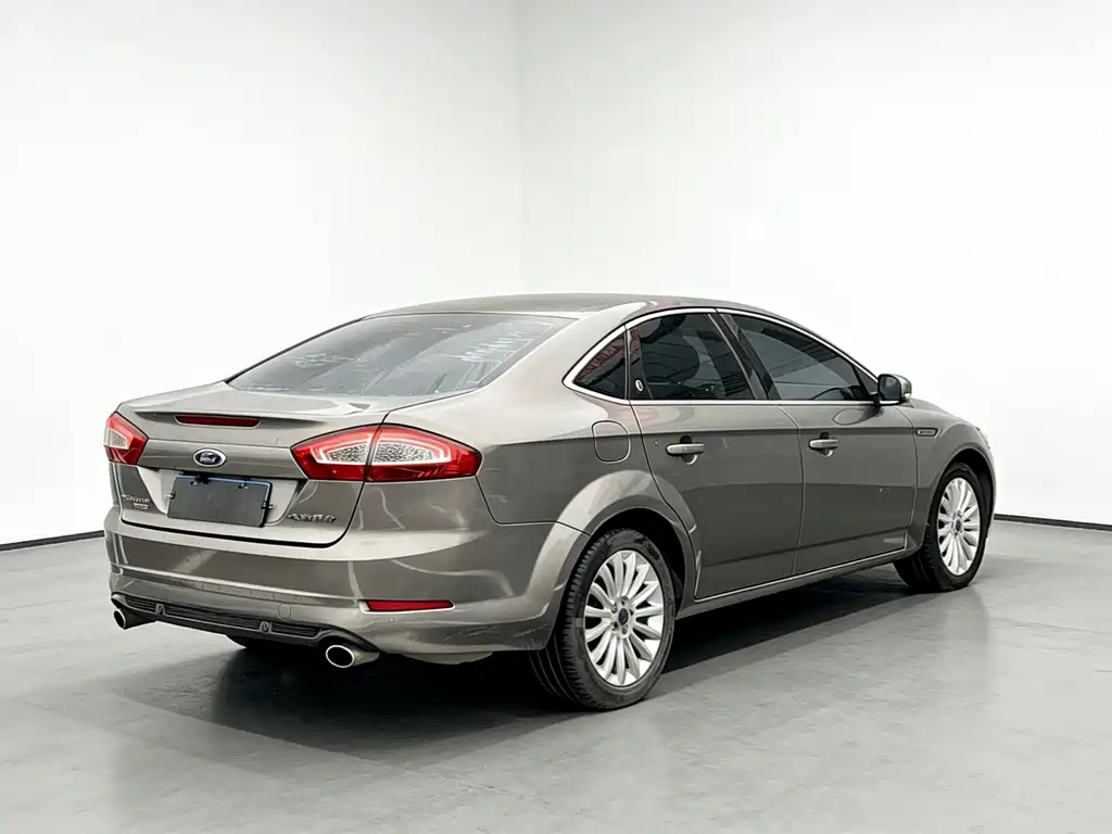 Mondeo 2.0 L GTDi200 Luxury
