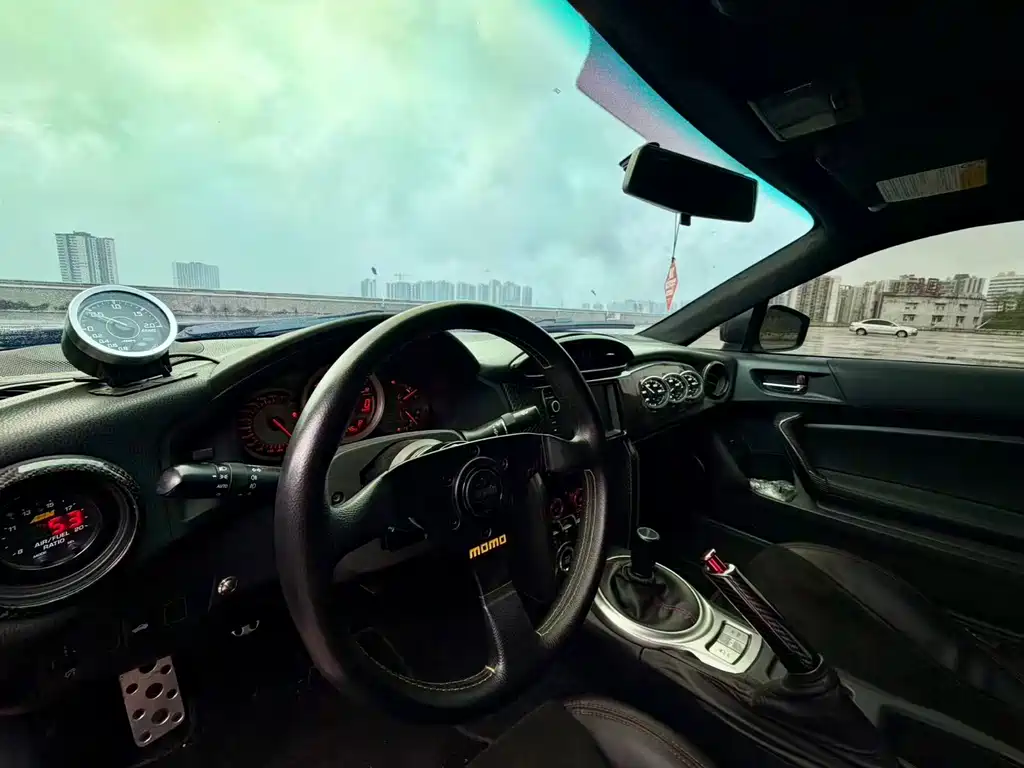 Toyota 86 2.0 L Auto Luxury