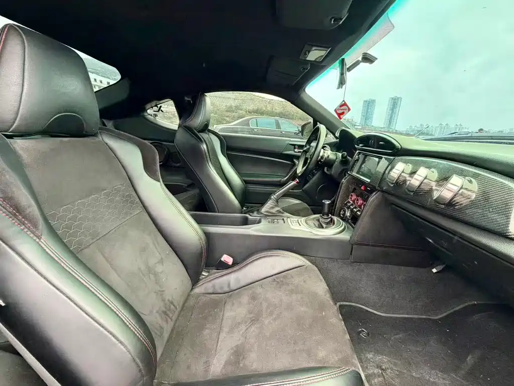 Toyota 86 2.0 L Auto Luxury
