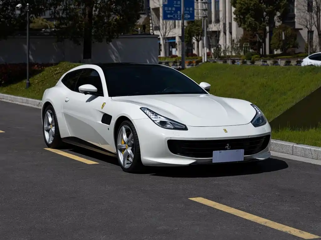 GTC4 Lusso 3.9 T V8