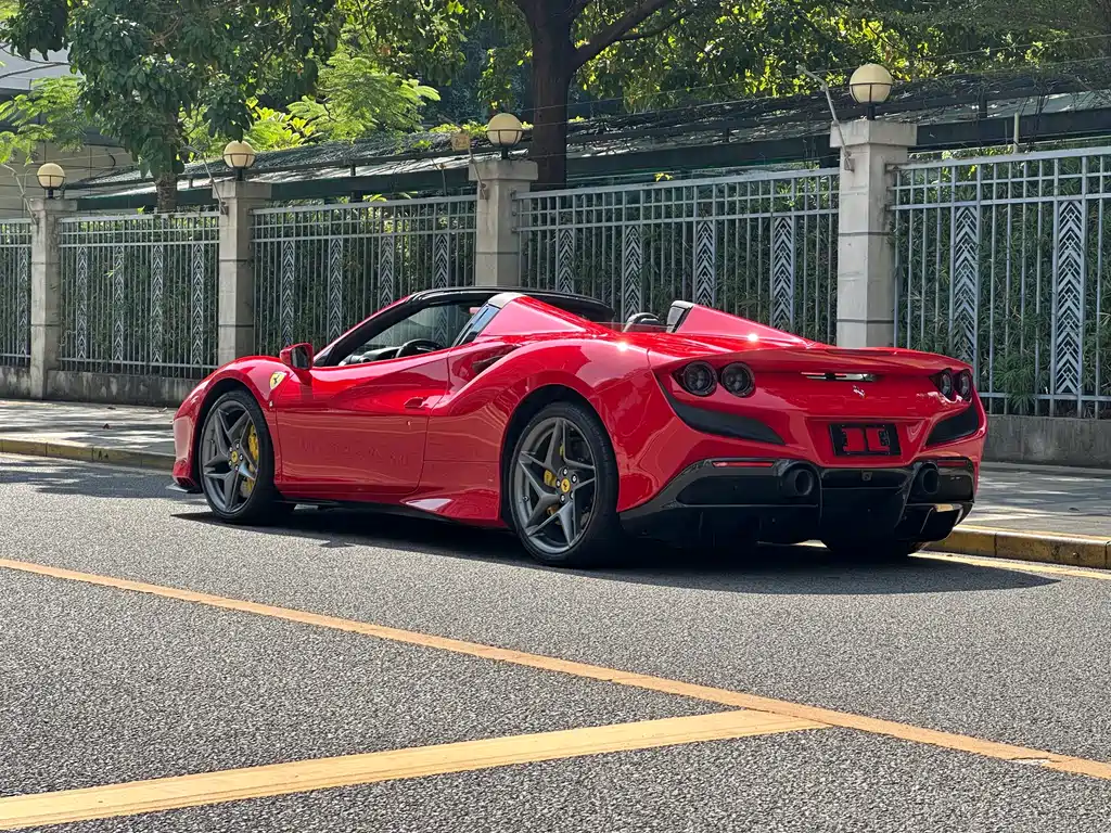 Ferrari F8 Spider 3.9 T V8