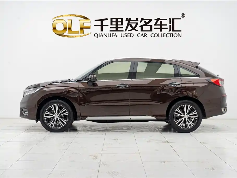 Avancier 370 TURBO 4 WD Supreme