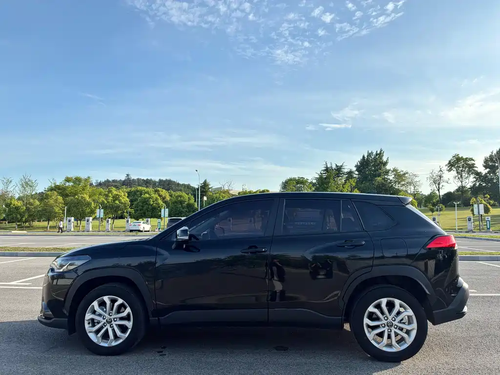 Frontlander 2.0 L CVT Elite