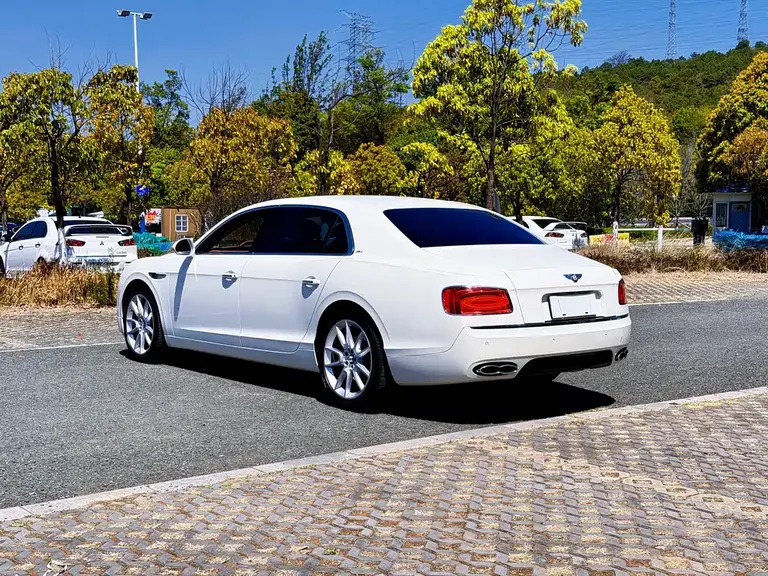 Bentley Flying Spur 4.0 T V8 S Standard