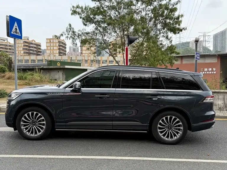 Lincoln Aviator 飞行家 2022款 3.0 T V6 四驱百周年限量版