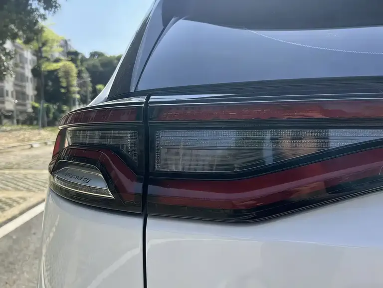 BYD Tang 2.0 T Auto Connected Honored 7-seat CN-V
