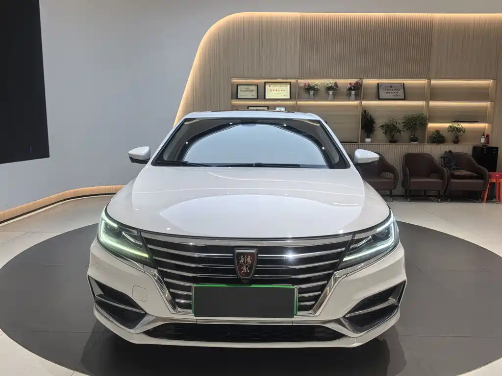 Roewe i6 NEV 荣威i6新能源 2019款 PLUS 50 T 互联网荣耀智尊版