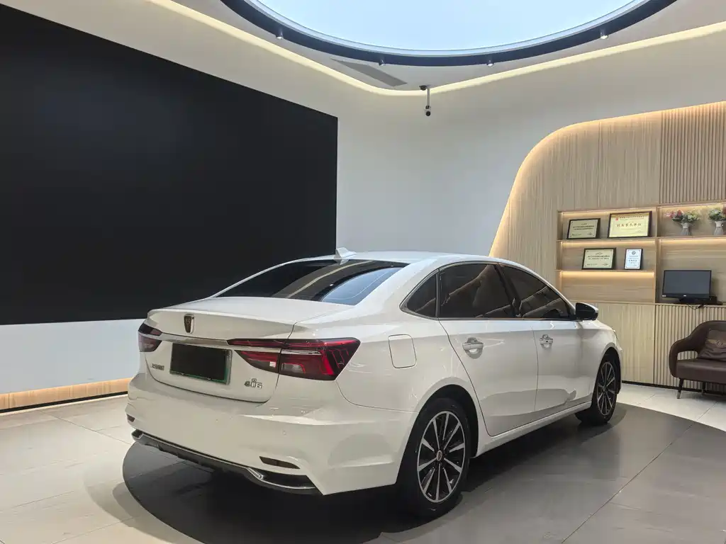Roewe i6 NEV 荣威i6新能源 2019款 PLUS 50 T 互联网荣耀智尊版