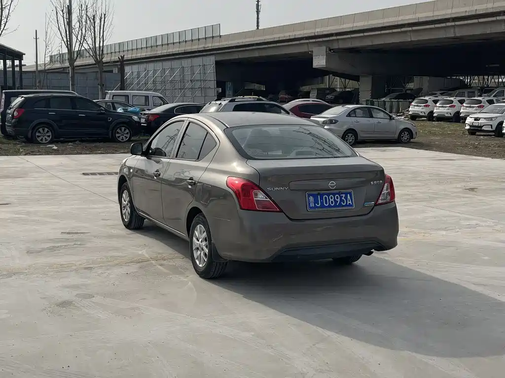Sunny 1.5 XE CVT Comfort