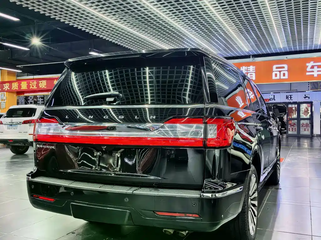 Navigator 3.5 T Honor Shine