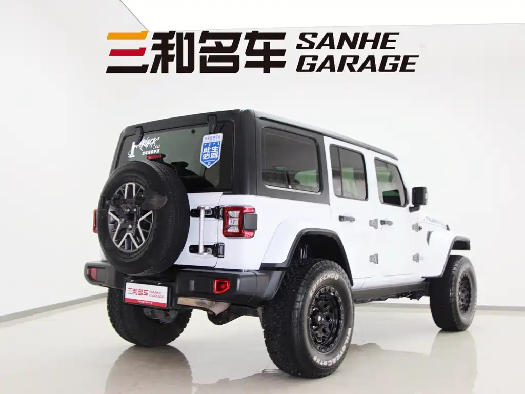 Wrangler NEV 4-door 2.0 T 4 xe Sahara