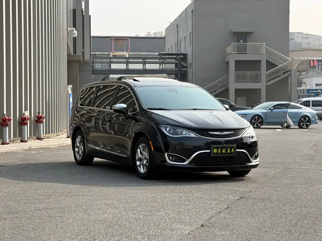 Pacifica (Import) 3.6 L Premium