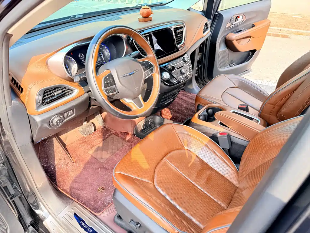 Pacifica (Import) 3.6 L Premium