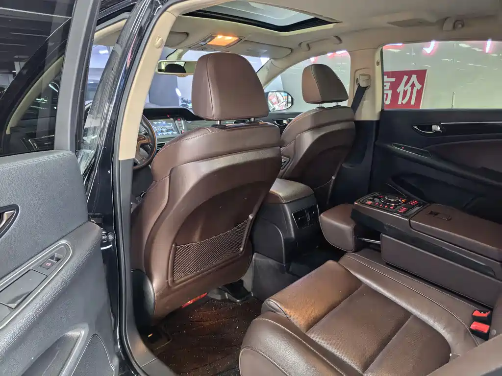 Hongqi H7 2.0 T Luxury