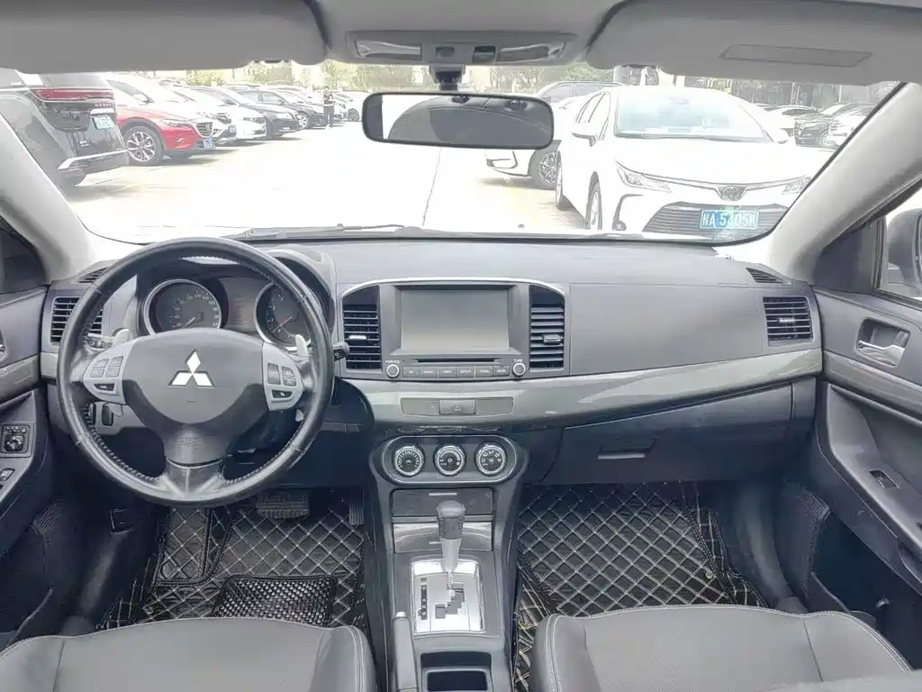 Lancer EX Zhishang 1.8 L CVT Luxury